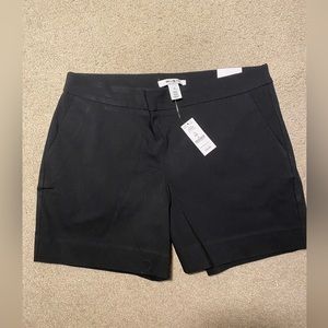 NWT White House Black market pull on shorts black size 12
